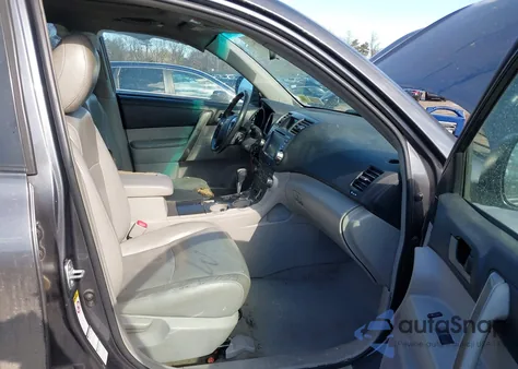 2010 Toyota Highlander Se V6 from USA, damaged, VIN 5TDJK3EH0AS038910